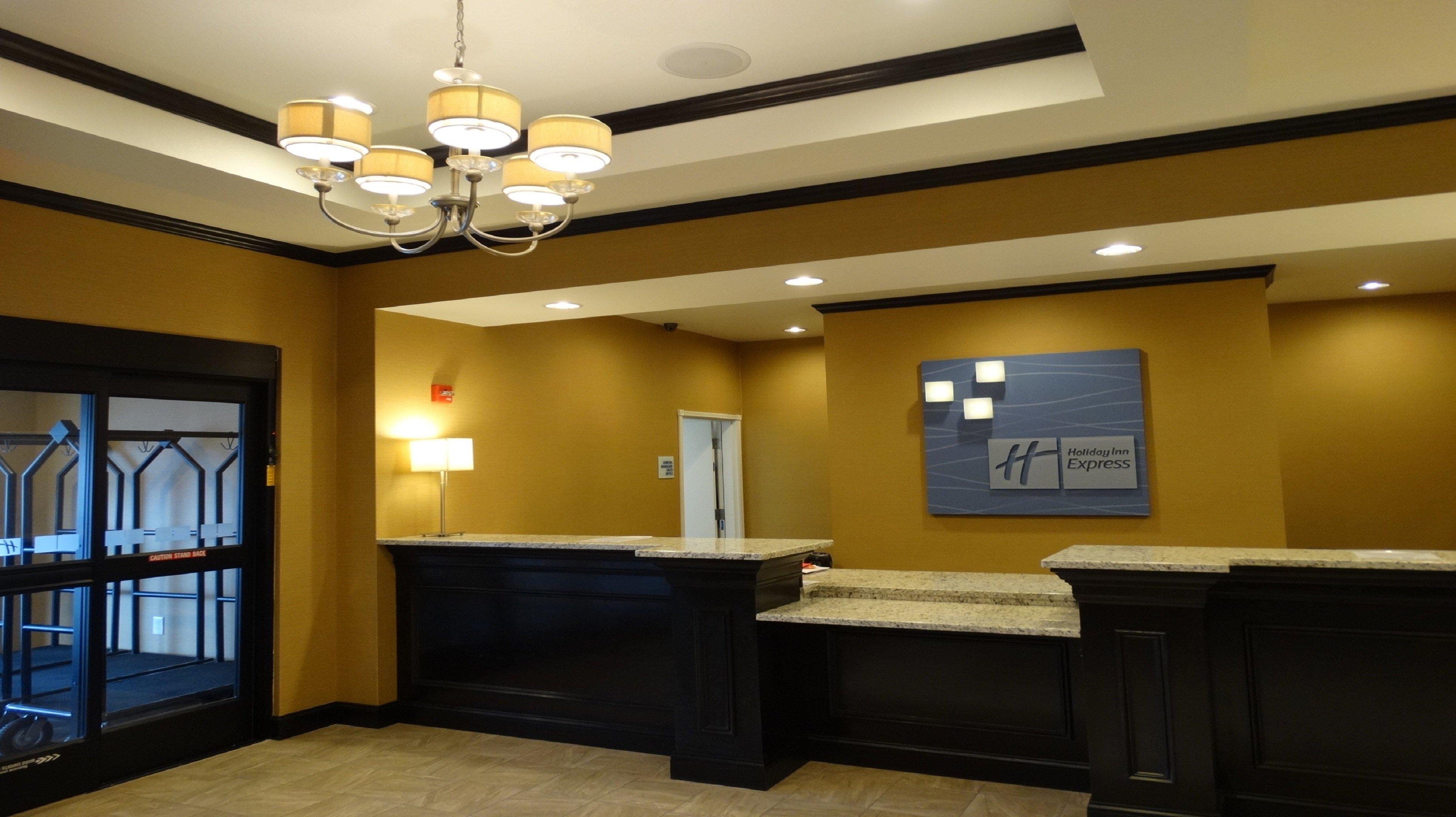 Holiday Inn Express And Suites Montgomery By Ihg Exterior foto