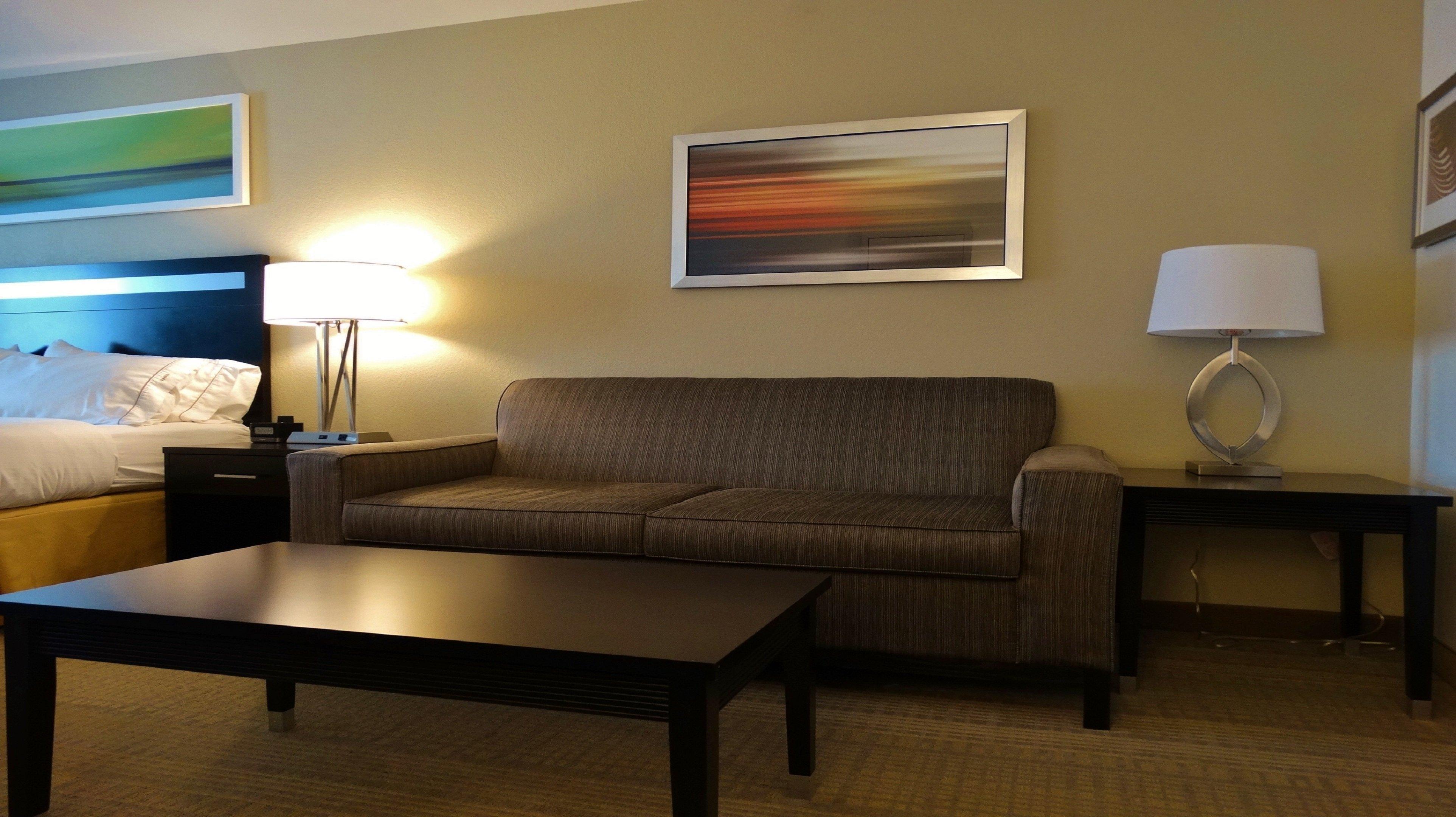 Holiday Inn Express And Suites Montgomery By Ihg Exterior foto